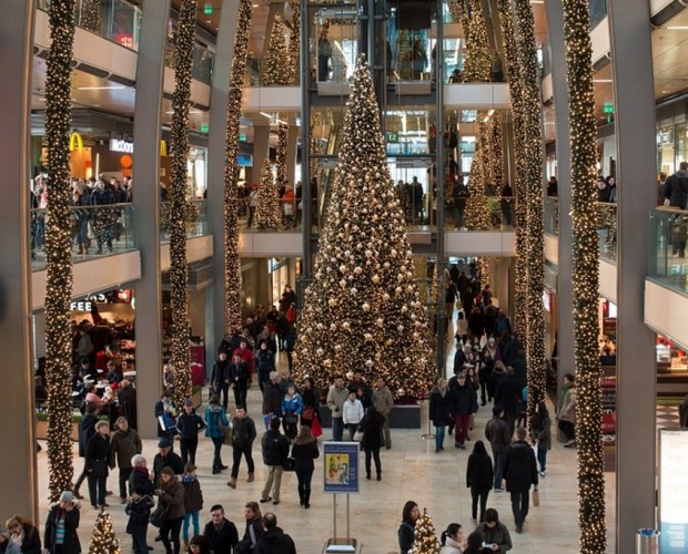 Christmas shoppers conduct most of their purchase decisions over 'dark social'
