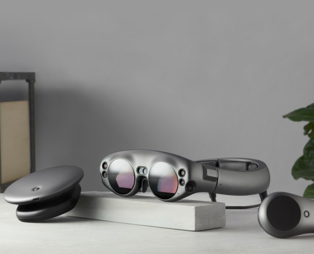 AT&T to sell Magic Leap AR gadgets in the US